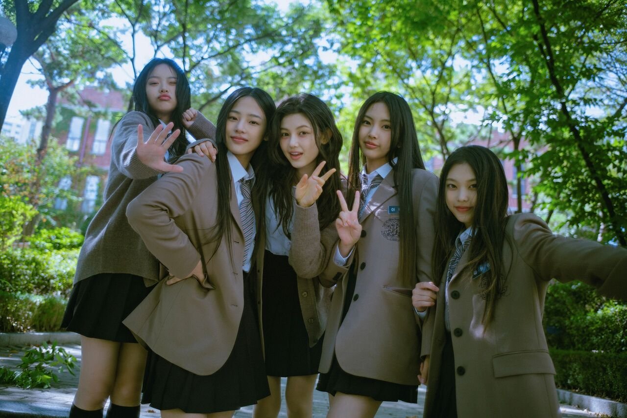 NewJeans performing “Ditto” after winning Best K-Pop Song at Music Awards Japan 2025