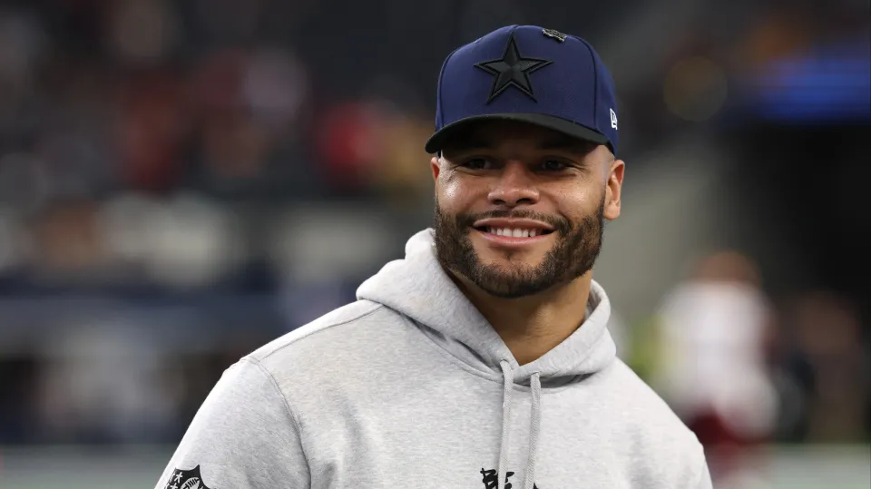 Dak Prescott enthusiastic during practice