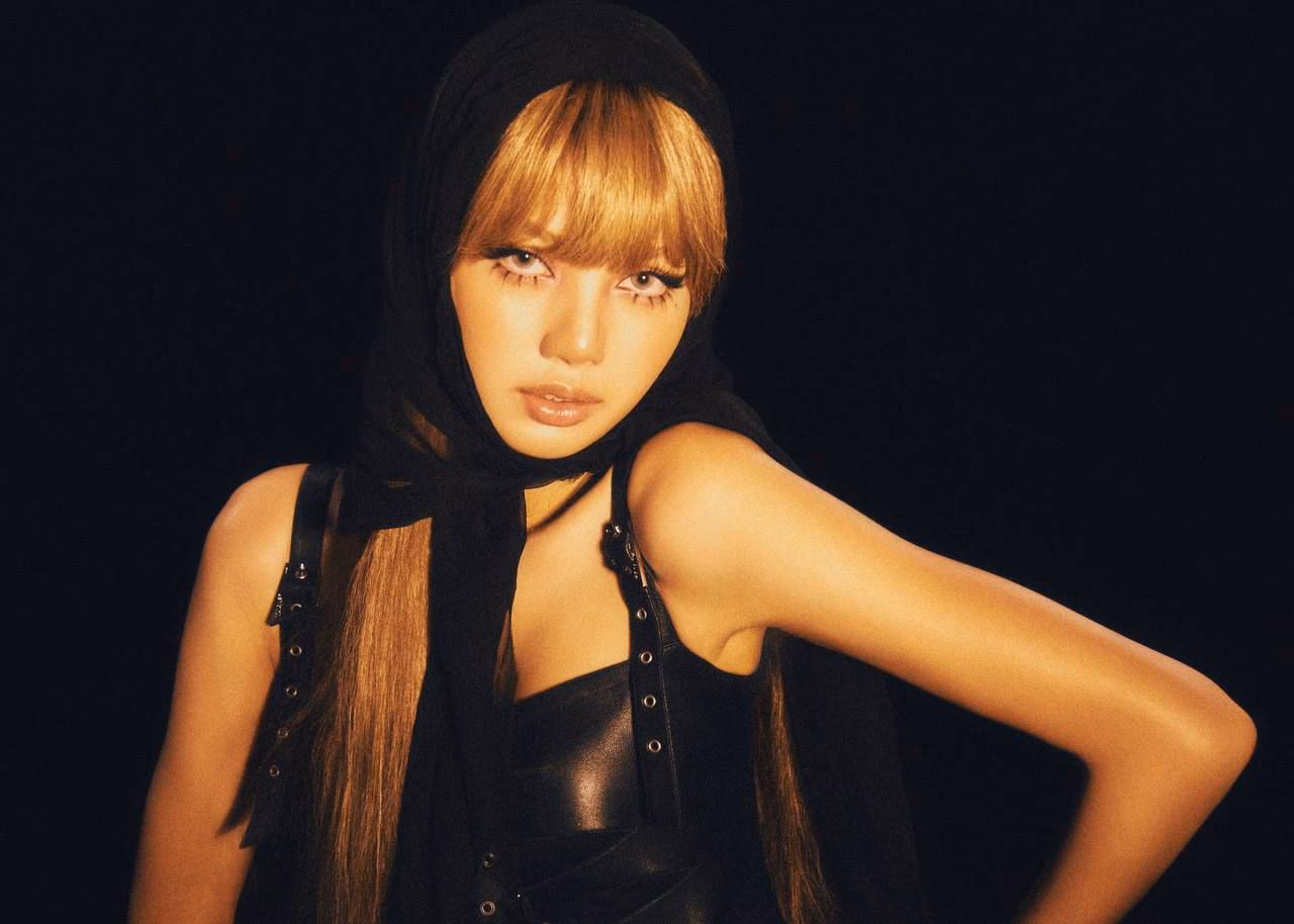 blackpink lisa documentary solo career music studio 2025